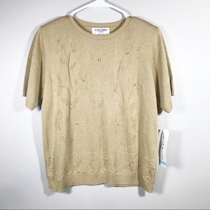 Alfred Dunner tan NWT floral short sleeve top